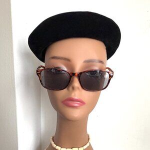 Vintage 1960s USA Pillbox Beret Black Velvet Velveteen Bows Hat
